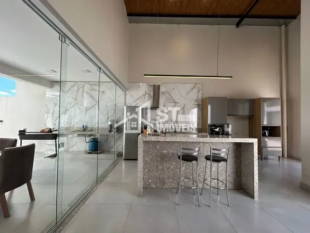 Sobrado com 160m² 3 quartos e 1 banheiro, à venda, no bairro Jardim Heloisa em Andradas