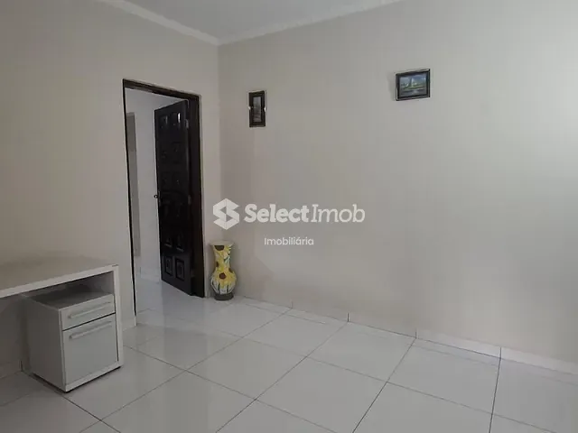 Casa com 250m² 4 quartos e 3 banheiros, à venda, no bairro Jardim Camila em Mauá