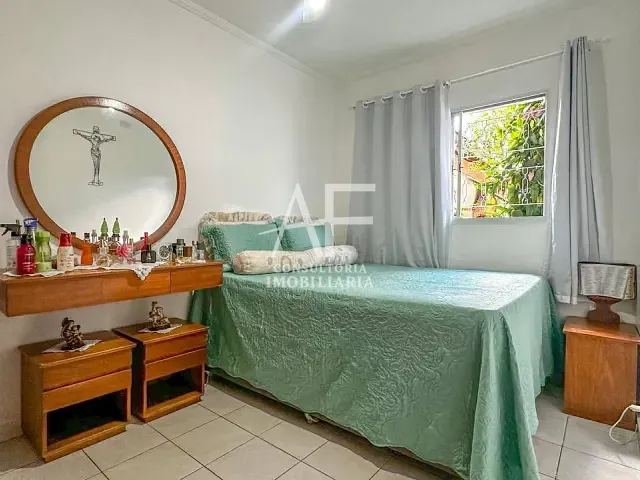 Casa com 250m² 4 quartos e 2 banheiros, à venda, no bairro Flor do Vale em Tremembé