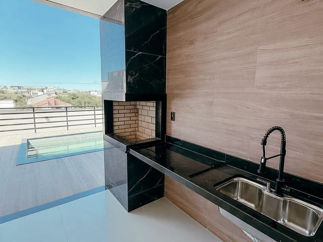 Casa 3 quartos e 4 banheiros, à venda, no bairro Alphaville em Rio das Ostras