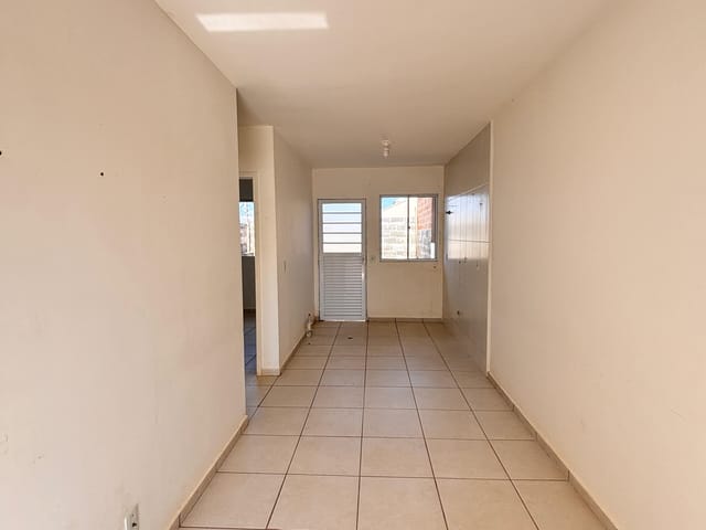 Casa com 103m² 2 quartos e 1 banheiro, à venda, no bairro Neves em Ponta Grossa