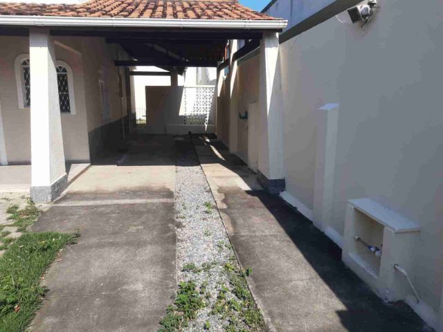 Casa 3 quartos e 2 banheiros, à venda, no bairro Parque Califórnia em Campos dos Goytacazes