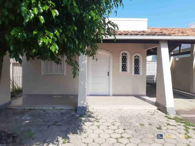 Casa 3 quartos e 2 banheiros, à venda, no bairro Parque Califórnia em Campos dos Goytacazes