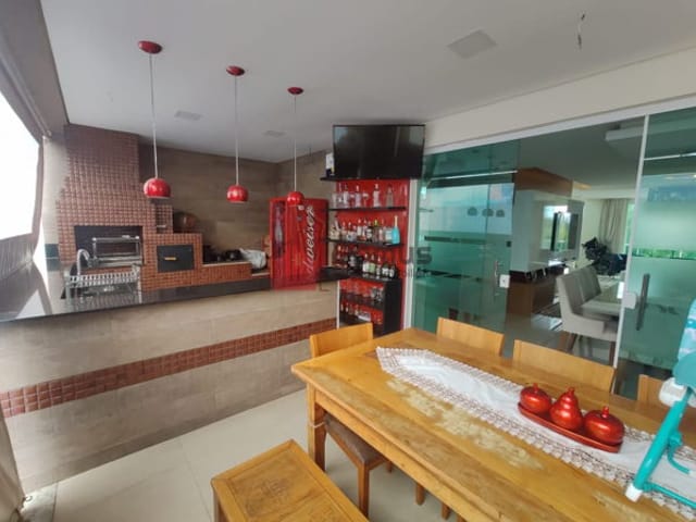 Casa com 250m², à venda, no bairro Jardim Rodeio em Mogi Das Cruzes