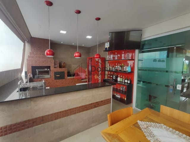 Casa com 250m², à venda, no bairro Jardim Rodeio em Mogi Das Cruzes