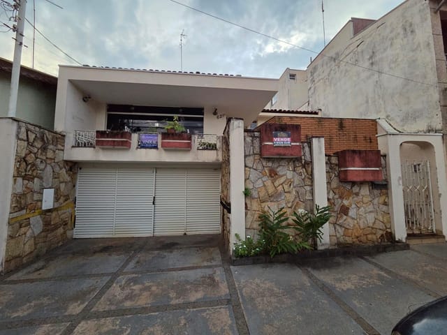 Casa 3 quartos e 5 banheiros, à venda, no bairro Centro em São João da Boa Vista