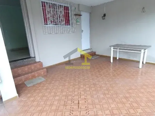 Casa com 200m² 3 quartos e 2 banheiros, à venda, no bairro Núcleo Residencial Afonso Zupardo em Itatiba