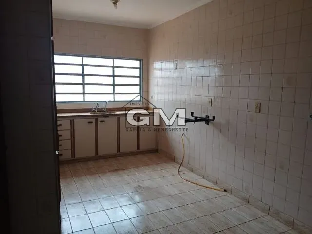 Casa 3 quartos e 2 banheiros, à venda, no bairro Independência em Ribeirão Preto