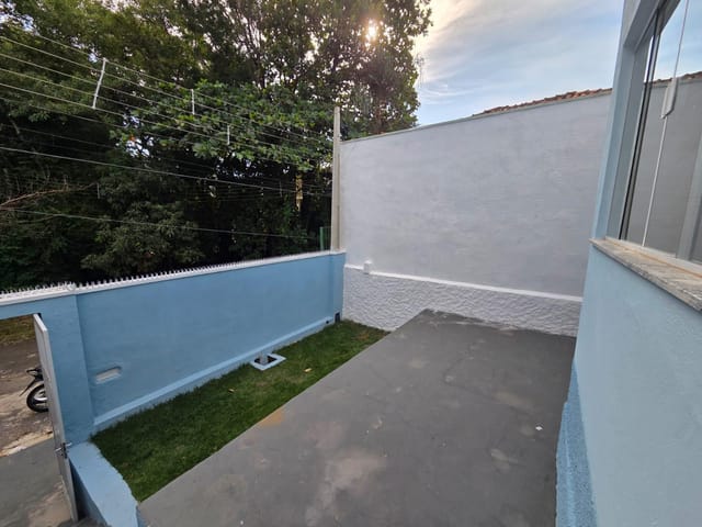 Casa com 200m² 3 quartos e 2 banheiros, para alugar, no bairro Jardim Primeiro de Maio em São João da Boa Vista
