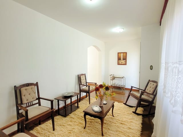 Casa com 228m² 3 quartos e 4 banheiros, à venda, no bairro Estrela em Ponta Grossa