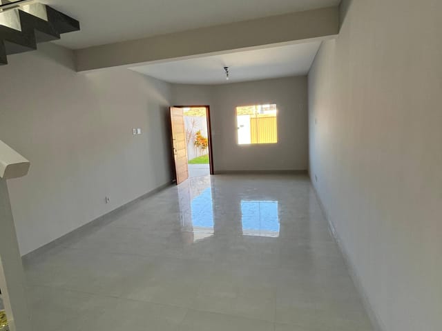 Casa com 180m² 3 quartos e 3 banheiros, à venda, no bairro Alphaville em Campos dos Goytacazes