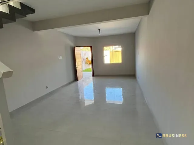 Casa com 180m² 3 quartos e 3 banheiros, à venda, no bairro Alphaville em Campos dos Goytacazes