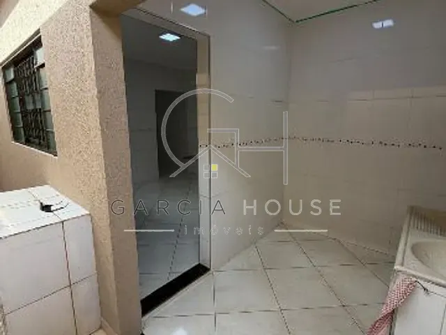 Casa 3 quartos e 2 banheiros, para alugar, no bairro Parque Ribeirão Preto em Ribeirão Preto