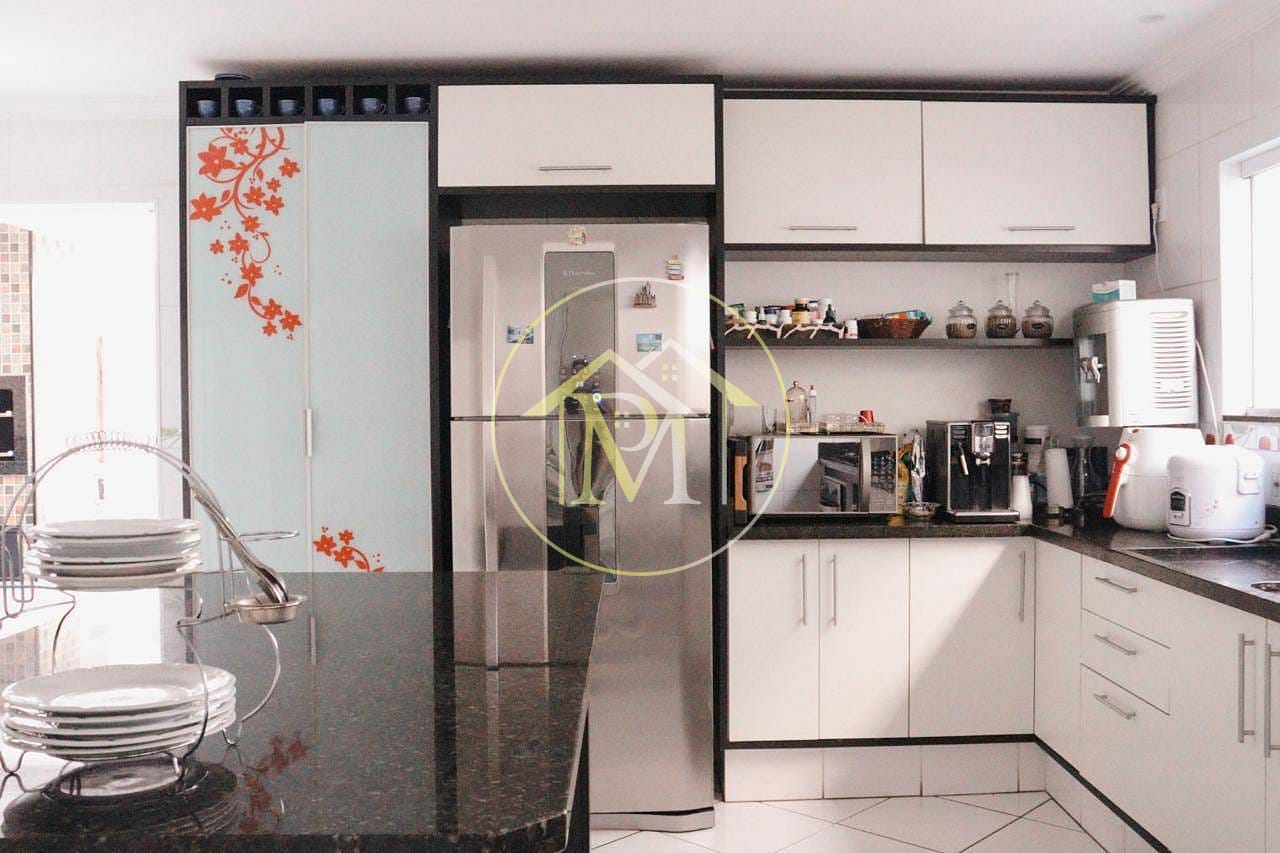 Casa à venda com 3 quartos, 310m² - Foto 10