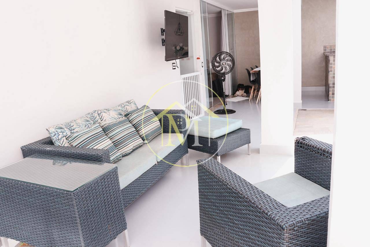 Casa à venda com 3 quartos, 310m² - Foto 5
