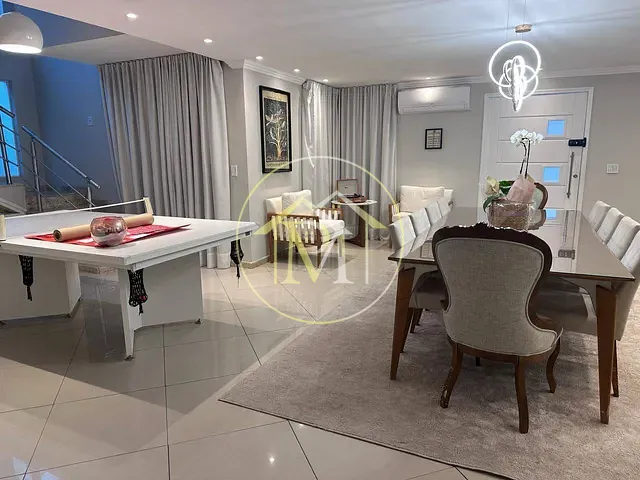 Casa 3 quartos e 5 banheiros, à venda, no bairro Condomínio Ibiti Royal Park em Sorocaba