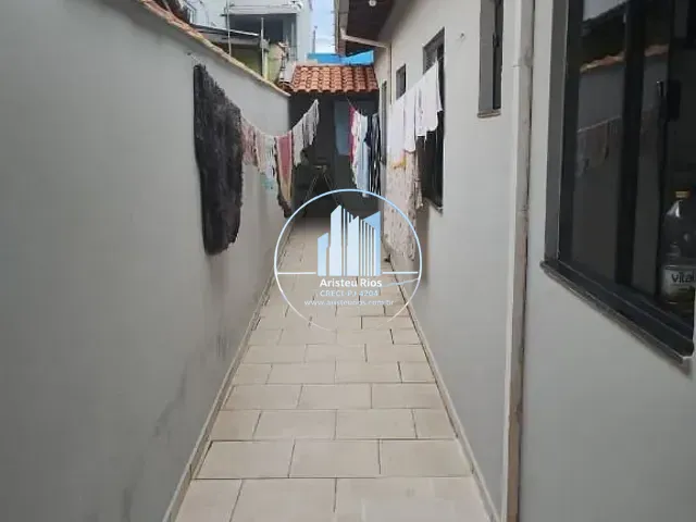 Casa com 120m² 2 quartos e 1 banheiro, à venda, no bairro Aristeu Costa Rios em Pouso Alegre