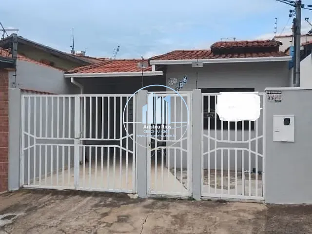 Casa com 120m² 2 quartos e 1 banheiro, à venda, no bairro Aristeu Costa Rios em Pouso Alegre