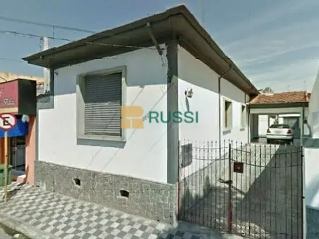 Casa com 483m² 6 quartos e 2 banheiros, à venda, no bairro Centro em Jacareí