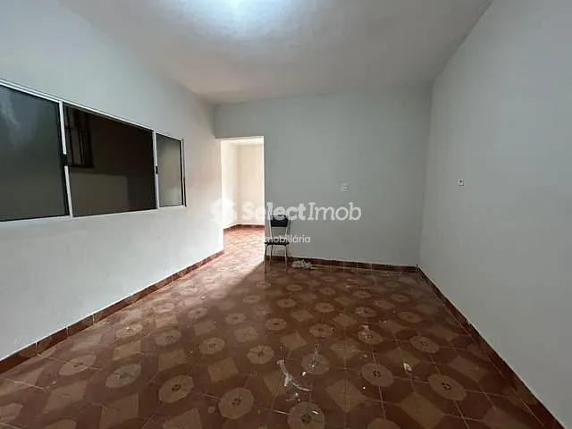 Casa com 150m² 1 quarto e 1 banheiro, à venda, no bairro Jardim Zaira em Mauá