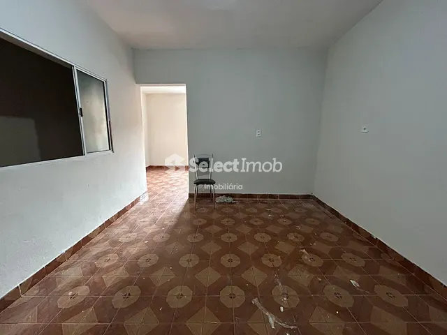 Casa com 150m² 1 quarto e 1 banheiro, à venda, no bairro Jardim Zaira em Mauá