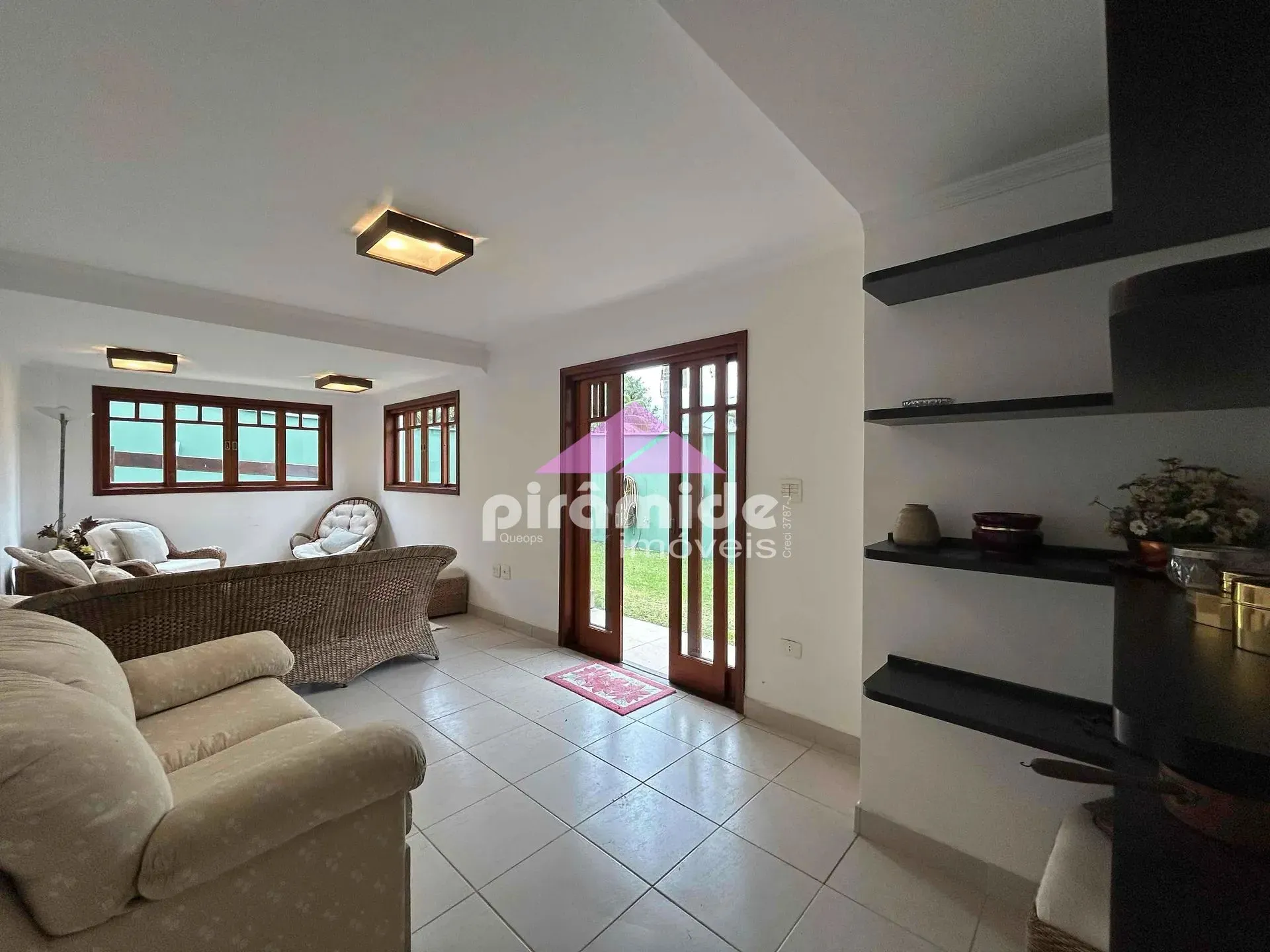 Casa, 3 quartos, 239 m² - Foto 8