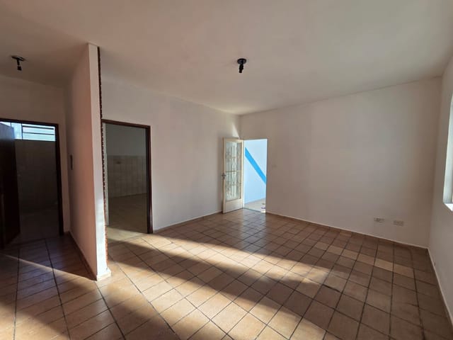 Casa com 132m² 2 quartos e 1 banheiro, para alugar, no bairro Jardim São Paulo em São João da Boa Vista