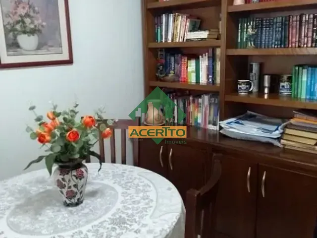 Casa com 400m² 4 quartos e 3 banheiros, à venda, no bairro Vila São Paulo em Araçatuba