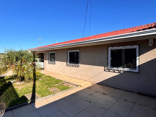 Casa com 246m² 3 quartos e 2 banheiros, à venda, no bairro Oficinas em Ponta Grossa
