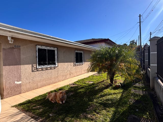 Casa com 246m² 3 quartos e 2 banheiros, à venda, no bairro Oficinas em Ponta Grossa