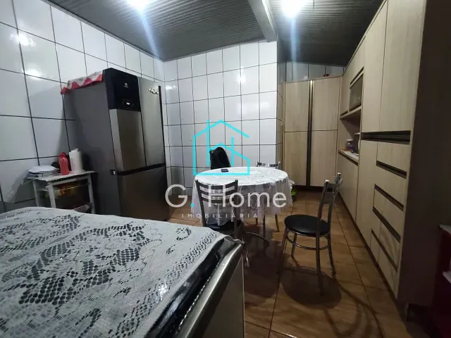 Casa com 200m² 3 quartos e 1 banheiro, à venda, no bairro Luiz de Sá em Londrina