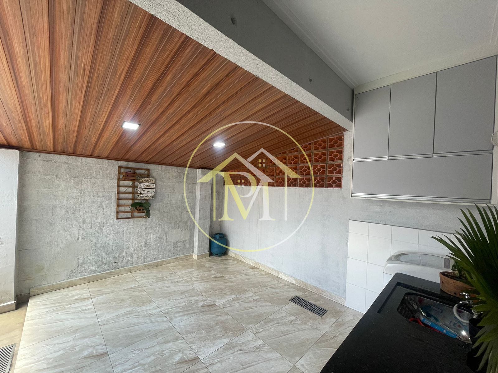 Casa à venda com 3 quartos, 95m² - Foto 11