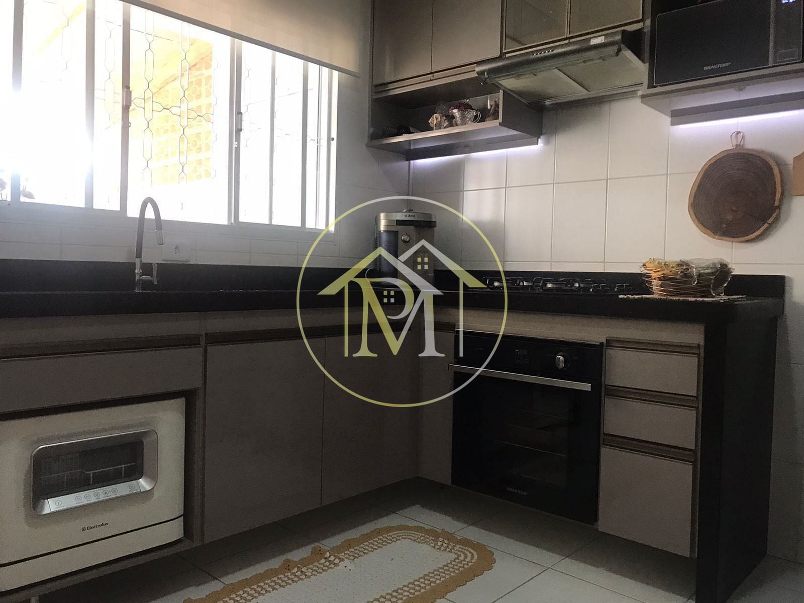 Casa à venda com 3 quartos, 95m² - Foto 14