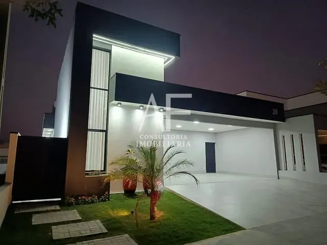 Casa com 360m² 3 quartos e 4 banheiros, à venda ou para alugar, no bairro Santa Helena em Taubaté