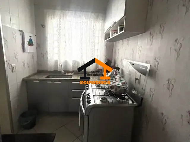 Casa com 250m² 3 quartos e 2 banheiros, à venda, no bairro Loteamento Aída Haddad Jafet em Itatiba