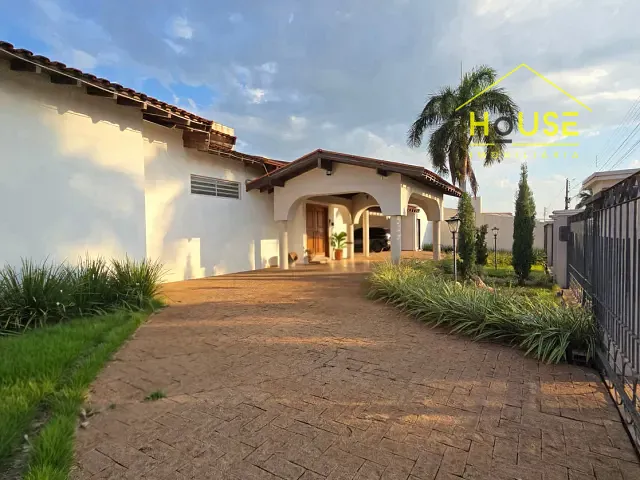 Casa com 1800m² 4 quartos e 7 banheiros, à venda, no bairro Jardim Residencial Por do Sol em Fernandópolis