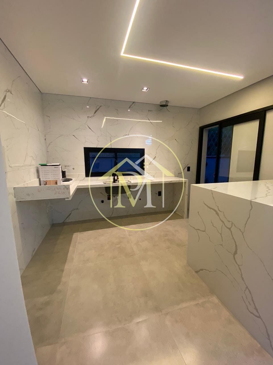 Casa à venda com 3 quartos, 184m² - Foto 5