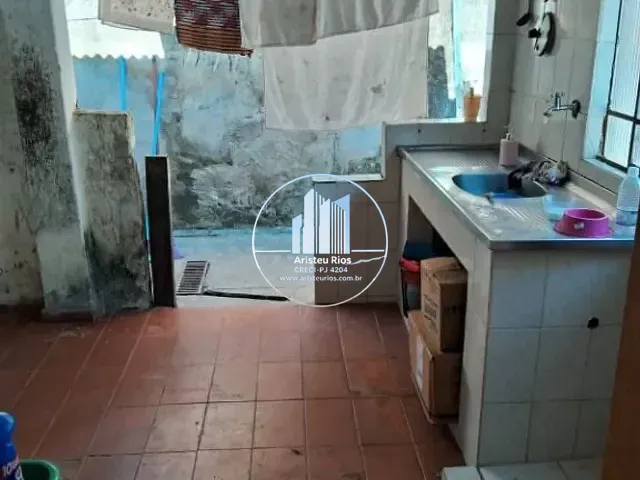 Casa com 288m² 3 quartos e 1 banheiro, à venda, no bairro Jardim Aureliano em Pouso Alegre