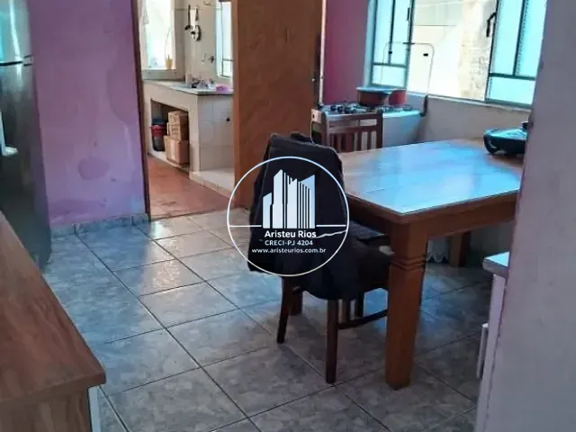 Casa com 288m² 3 quartos e 1 banheiro, à venda, no bairro Jardim Aureliano em Pouso Alegre