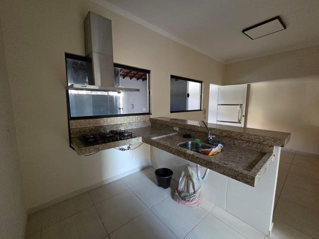 Casa com 125m² 2 quartos e 1 banheiro, para alugar, no bairro Jardim Serra da Paulista em São João da Boa Vista