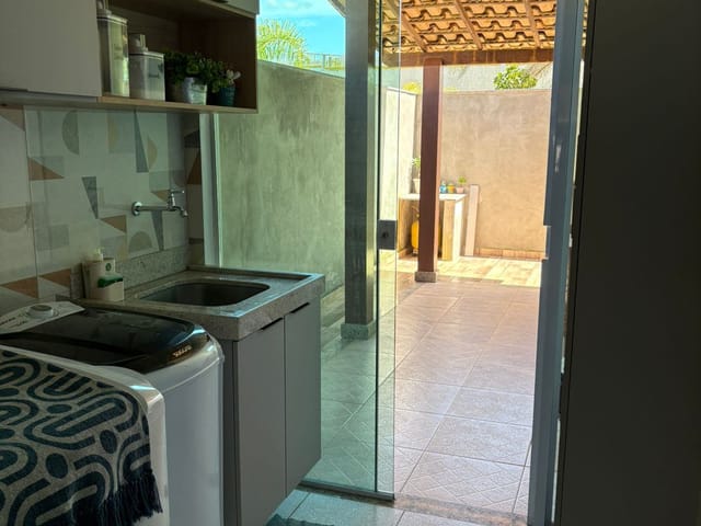 Casa 2 quartos e 1 banheiro, à venda, no bairro Engenho da Praia em Macaé