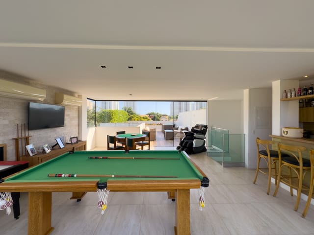 Casa com 488m² 5 quartos e 7 banheiros, à venda, no bairro Barra da Tijuca em Rio de Janeiro