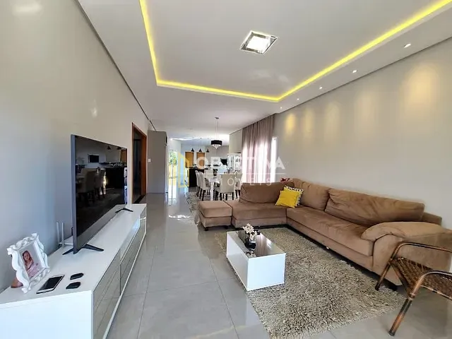 Casa com 229m² 3 quartos e 3 banheiros, à venda, no bairro Jardim Panorâmico em Ivoti