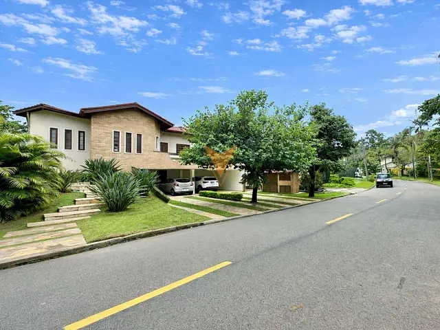 Casa 4 quartos e 5 banheiros, à venda, no bairro Granja Viana II em Cotia