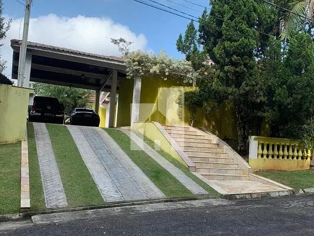 Casa com 1125m² 3 quartos e 4 banheiros, à venda, no bairro Alpes dos Araçás (Jordanésia) em Cajamar