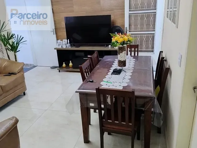 Casa 2 quartos e 1 banheiro, à venda, no bairro Jardim São Carlos (Zona Leste) em São Paulo