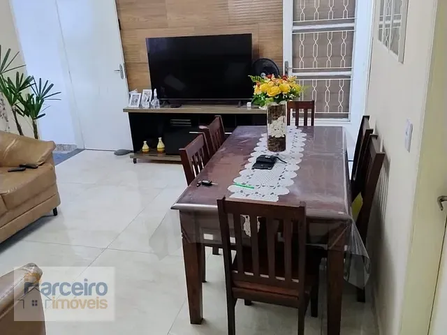 Casa 2 quartos e 1 banheiro, à venda, no bairro Jardim São Carlos (Zona Leste) em São Paulo