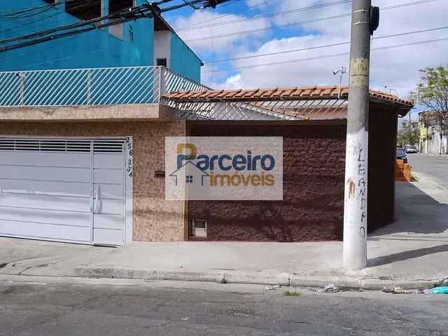Casa 2 quartos e 1 banheiro, à venda, no bairro Jardim São Carlos (Zona Leste) em São Paulo