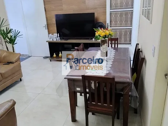 Casa 2 quartos e 1 banheiro, à venda, no bairro Jardim São Carlos (Zona Leste) em São Paulo