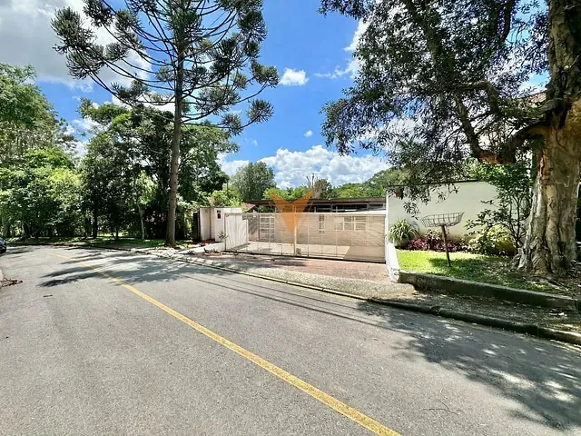 Casa 3 quartos e 6 banheiros, à venda, no bairro Vila Santo Antônio em Cotia